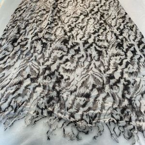 A|X ARMANI EXCHANGE Shimmer Scarf